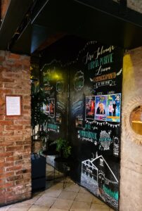 virma pubi joonistatud tahvelsein 1