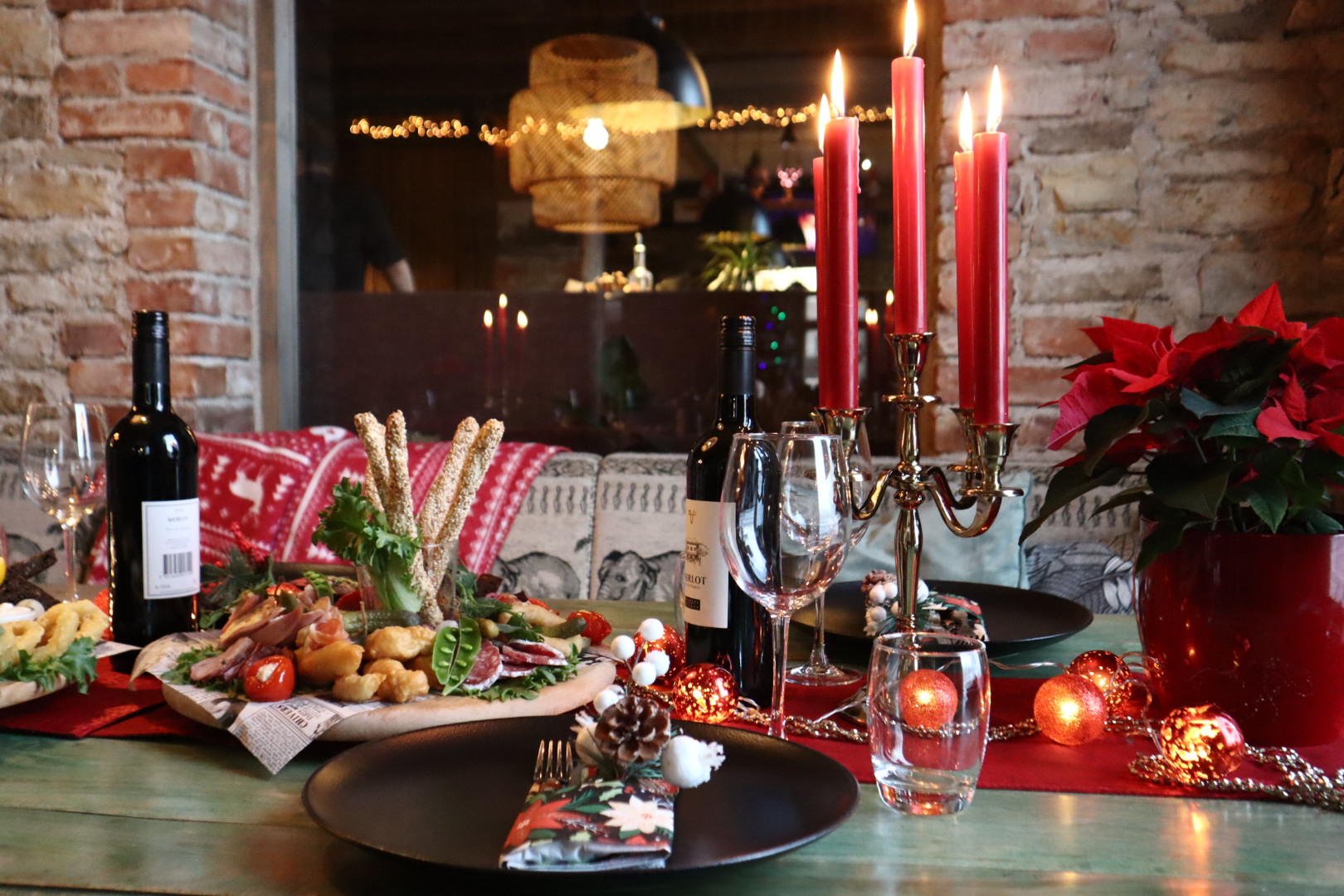 virmapubi jõululaud pidulik